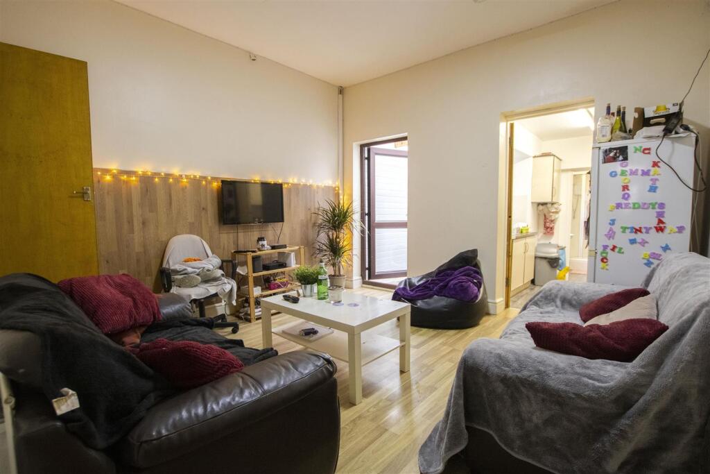 Main image of property: Dawlish Road, Birmingham, B29