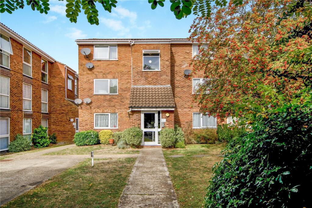 Main image of property: Shurland Avenue, Barnet, EN4
