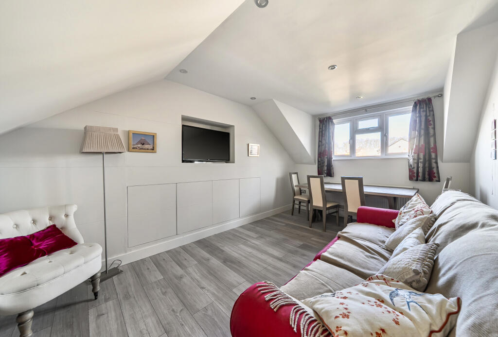 Main image of property: Leigham Vale, London, SW16