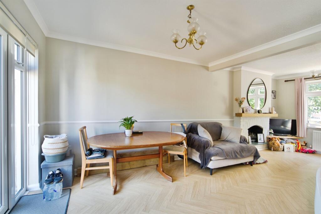 House in Watford - View 4