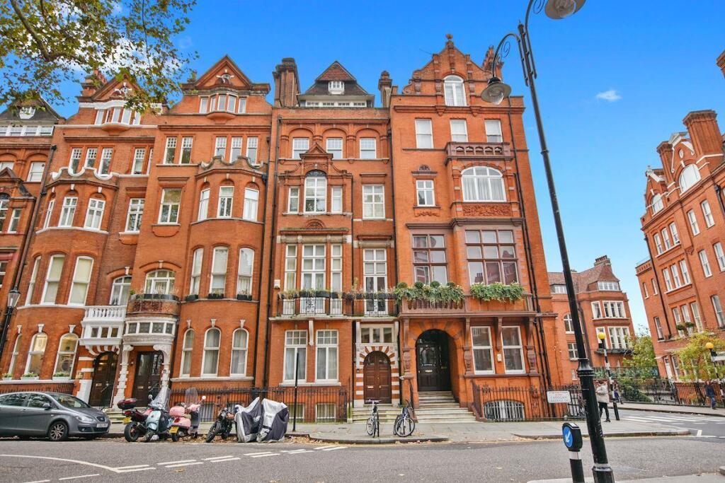 Main image of property: Cadogan Gardens, Chelsea, SW3