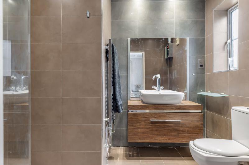 Additional image 12 of Agincourt Drive, Bingley