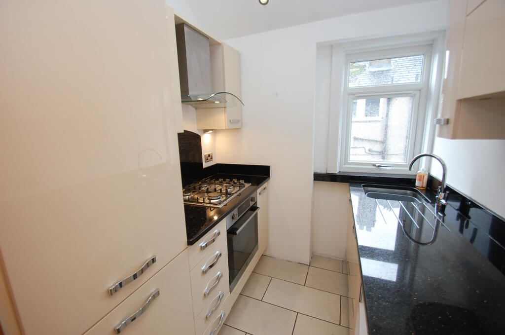 Apartment in Glasgow - More