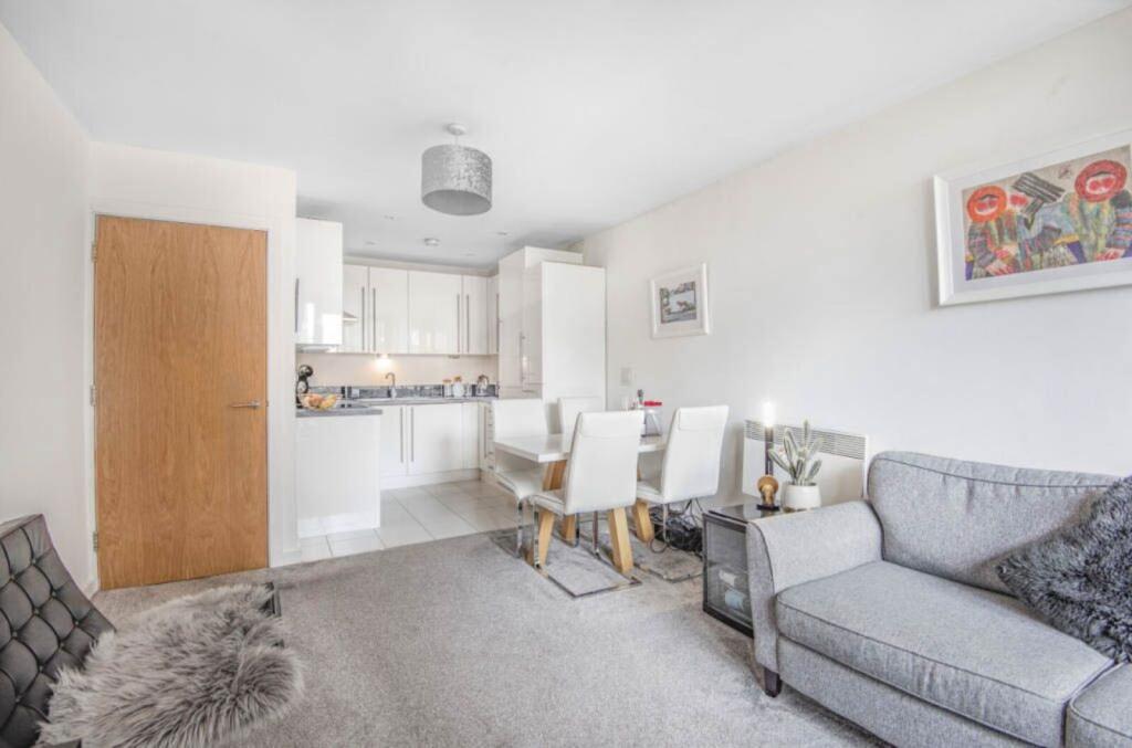 Apartment in London - View 4