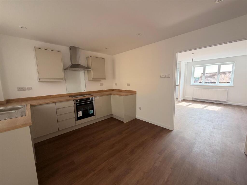 House in Chippenham, Wiltshire - View 5