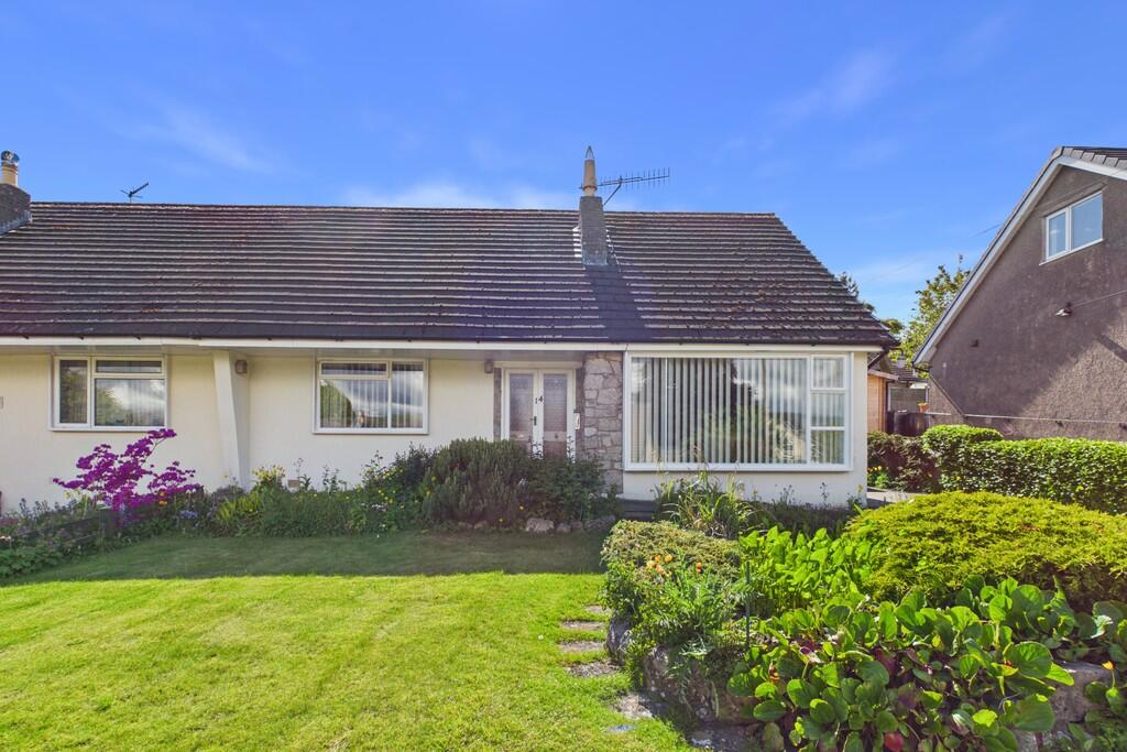 Main image of property: 14 Fairgarth Drive, Kirkby Lonsdale, LA6 2DT