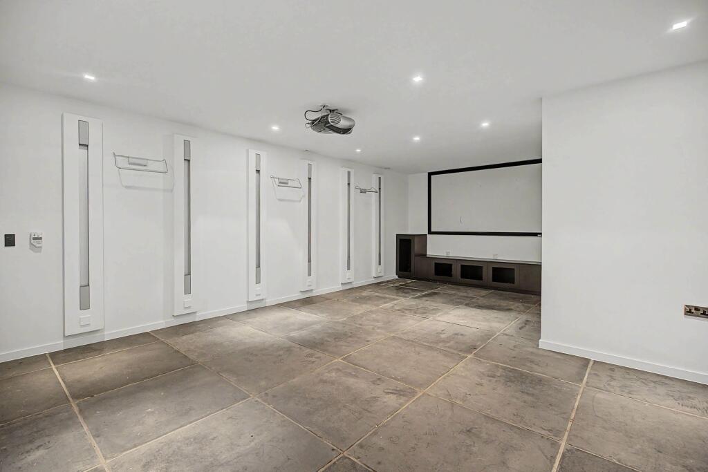 House in Trafford, Greater Manchester - View 3
