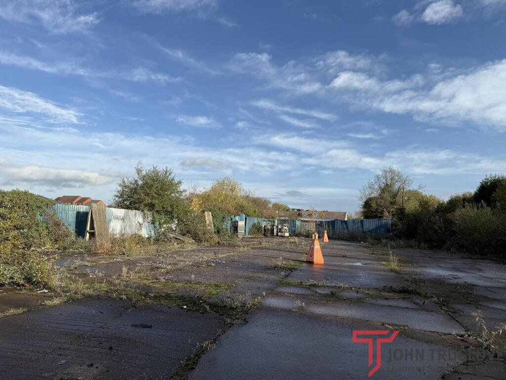 Additional image 5 of Hewell Road, Redditch, B97 6AN