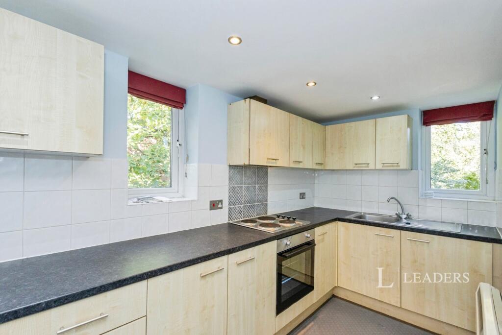 Apartment in Portsmouth - View 4
