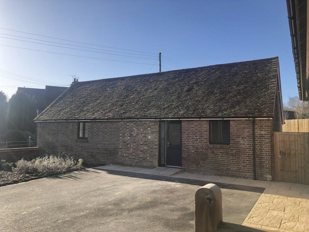 Main image of property: 3 Tibbs Court Farm, Tibbs Court Lane, Tonbridge, TN12 7AH