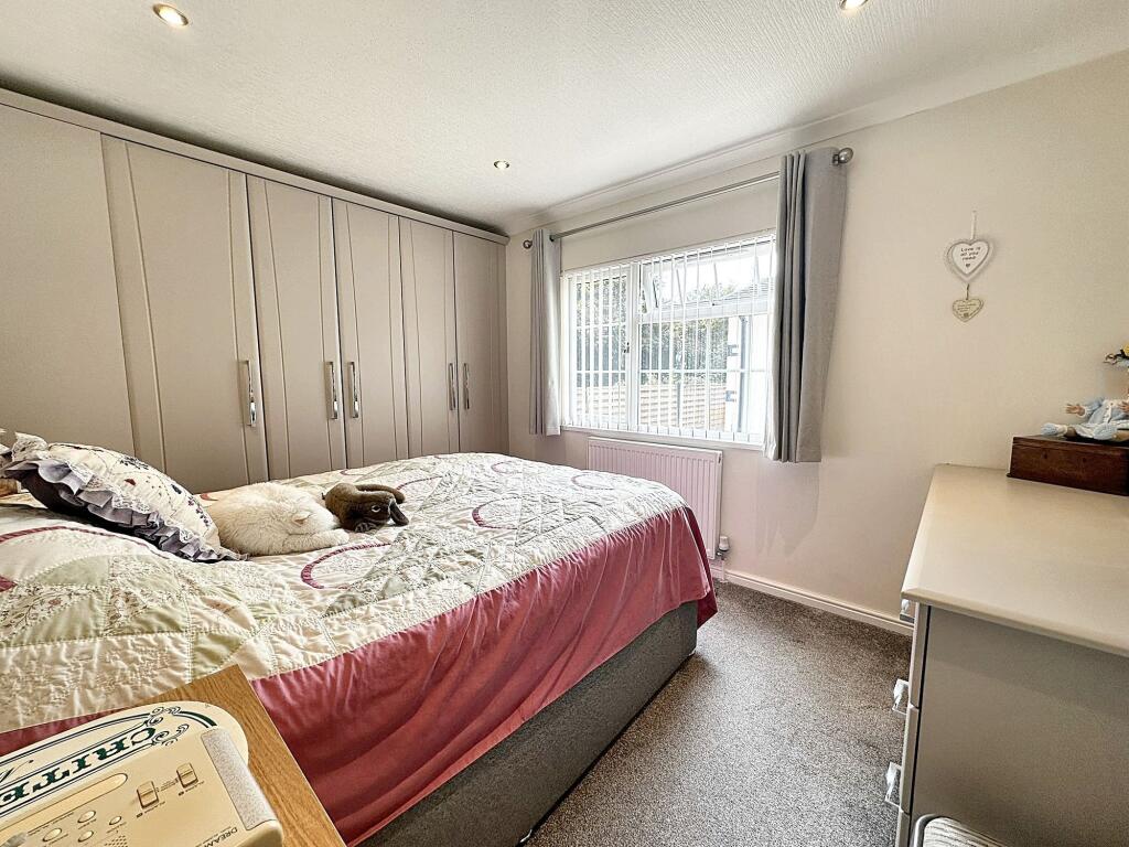 House in South Kesteven, Allington - More