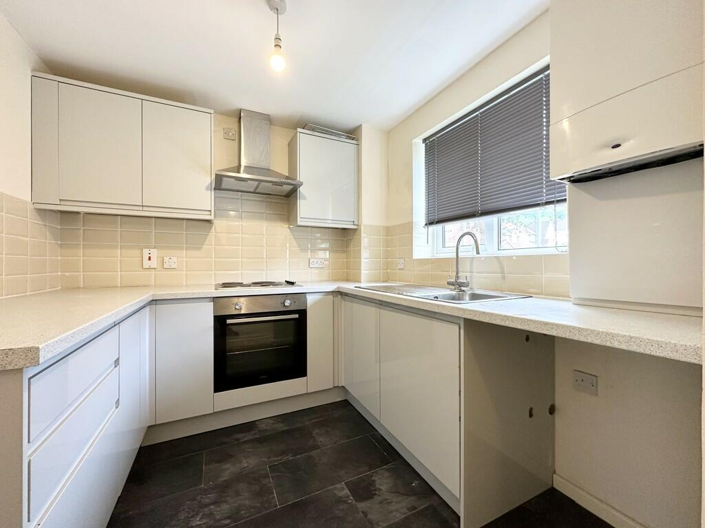 Llys-y-coed, Ystrad Mynach, Hengoed photo 3