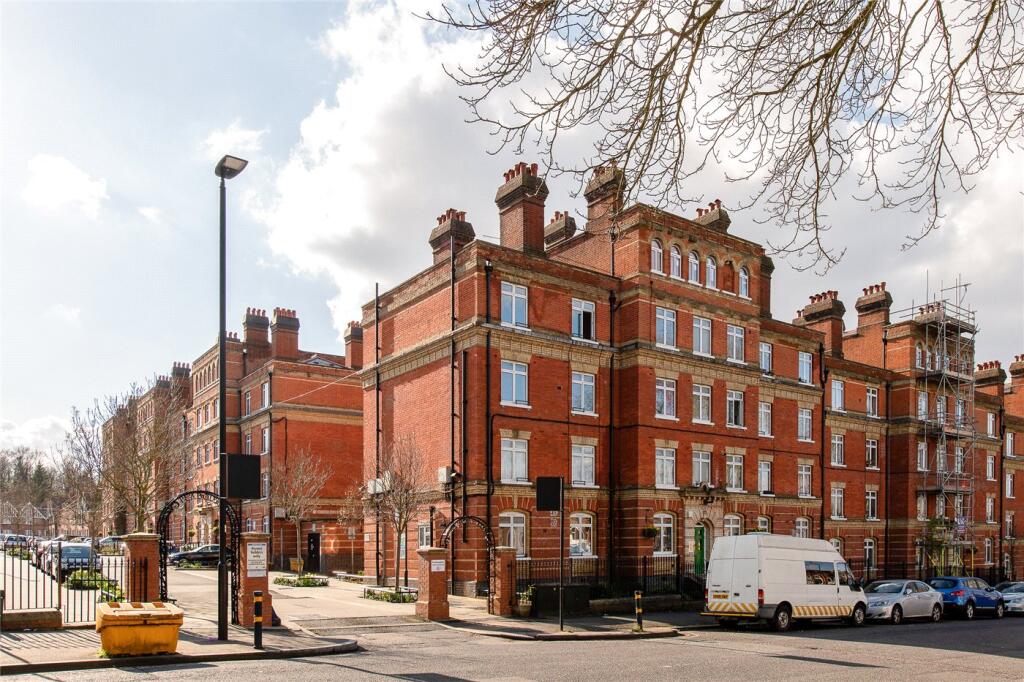 Main image of property: Peabody Estate, Rosendale Road, London, SE24