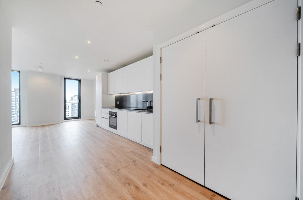 Apartment in Manchester, Medieval Quarter, Strangeways - View 3