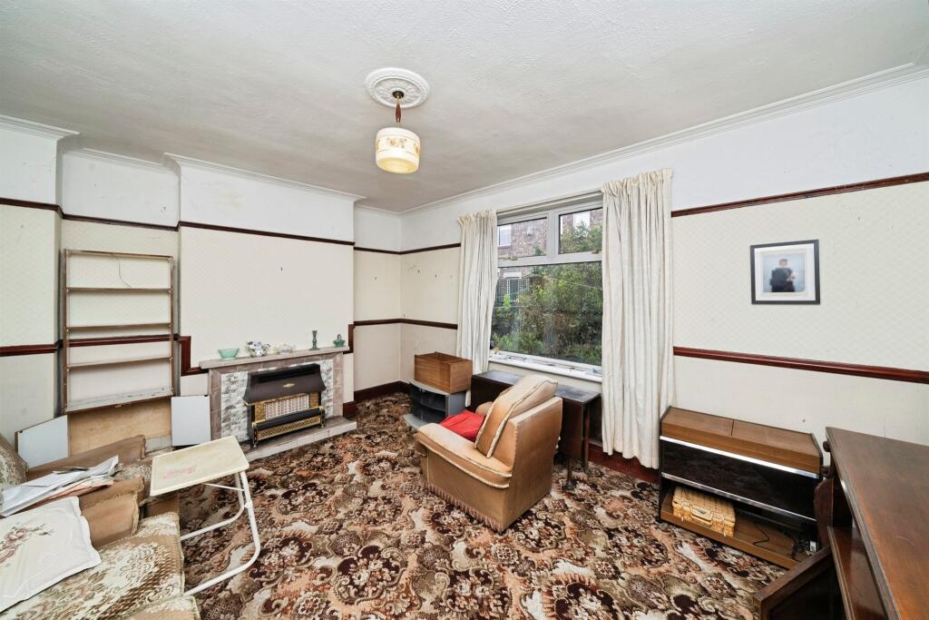 House in Wirral, Liverpool City Region - View 4