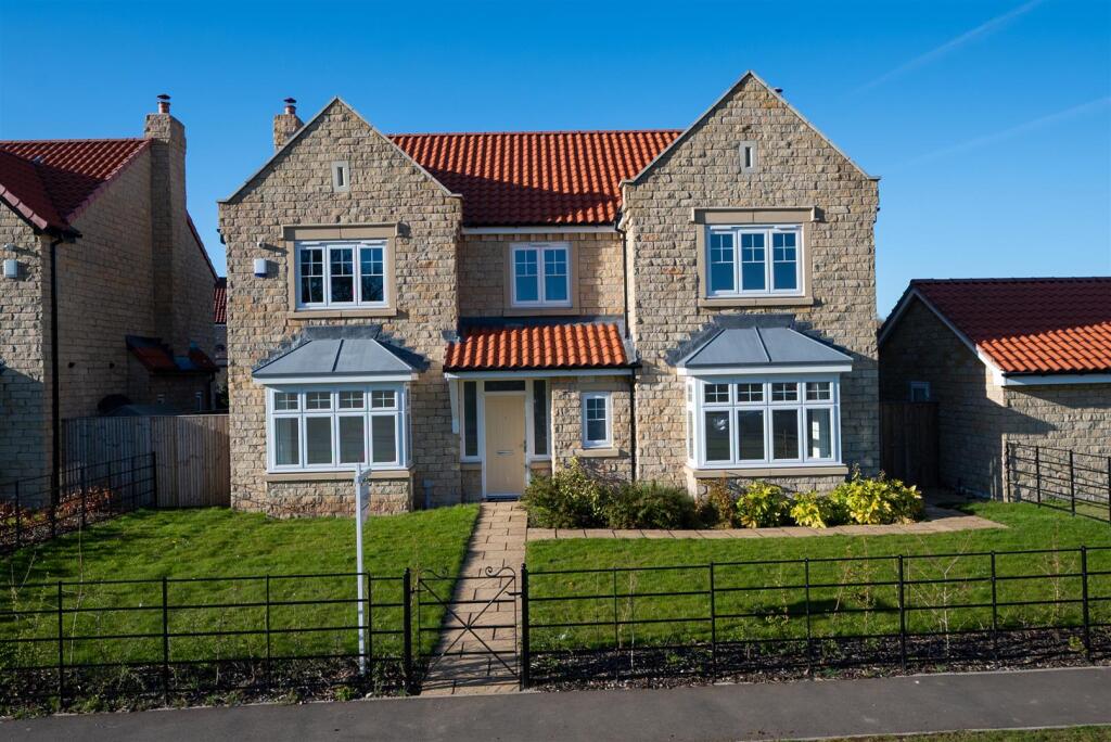 5-bed detached on Settlement Drive, Chesterfield S43, £709,995