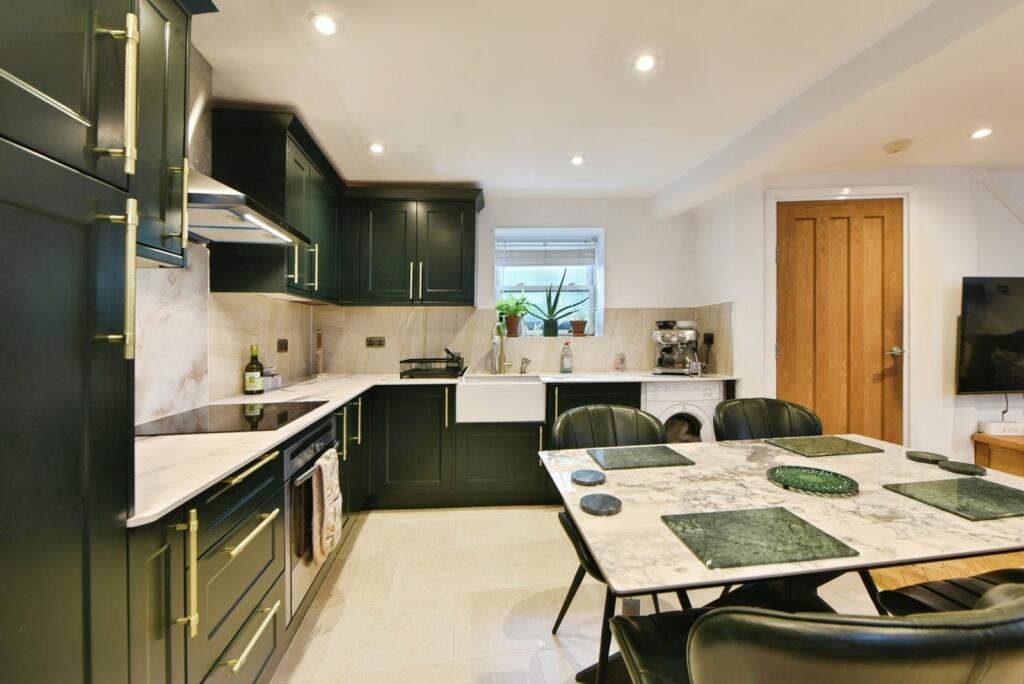 House in Stockport, Romiley - View 2