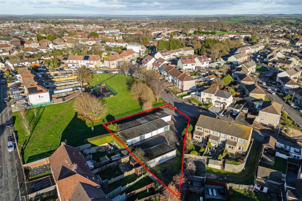 20 Garages | Plot | Kingswood - View 6