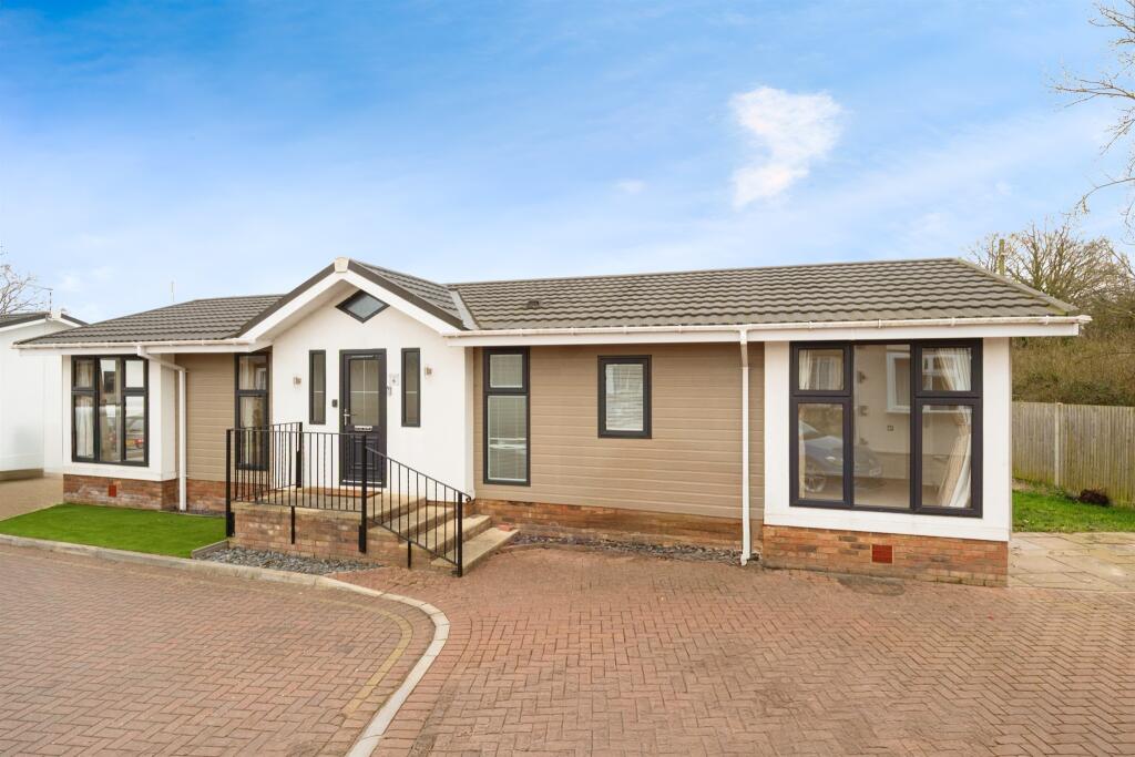 Main image of property: Queen Street, Paddock Wood, Tonbridge