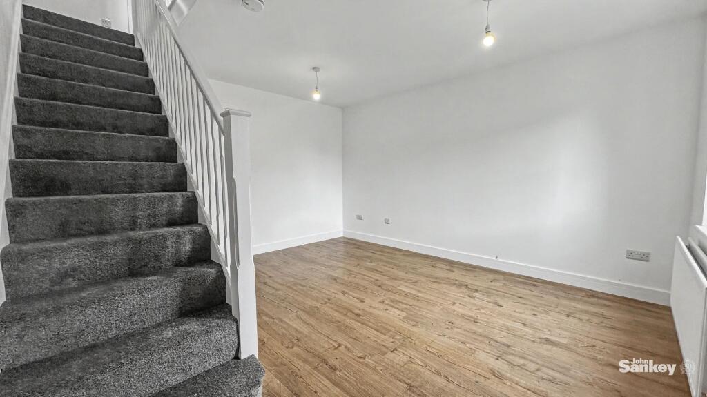 Loxley Drive, Mansfield, NG18 photo 4