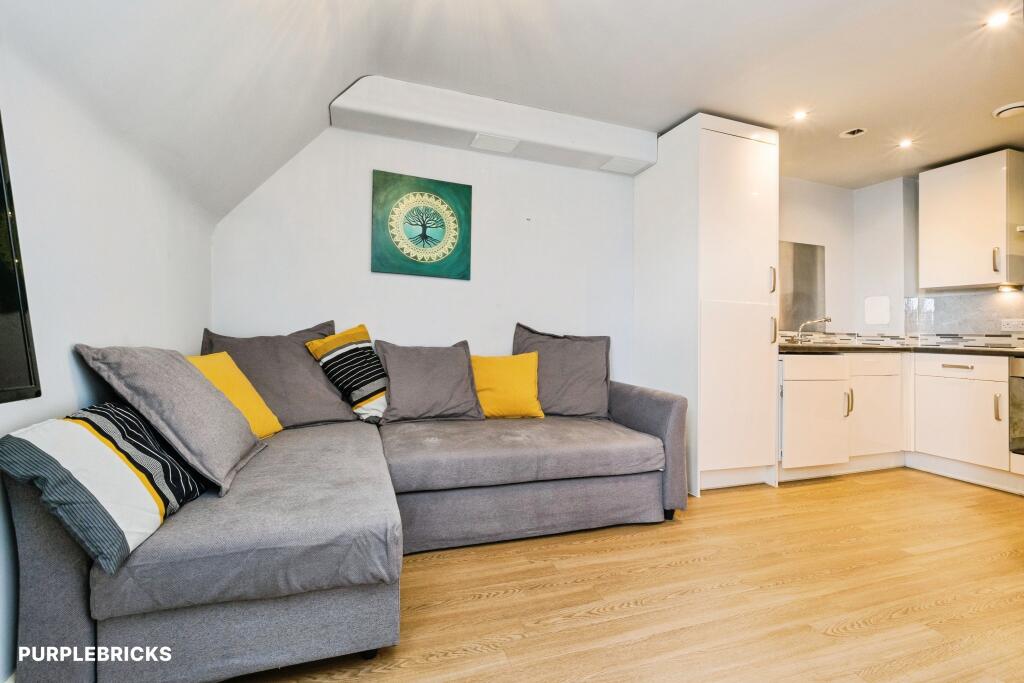 Apartment in London, Canning Town - View 5