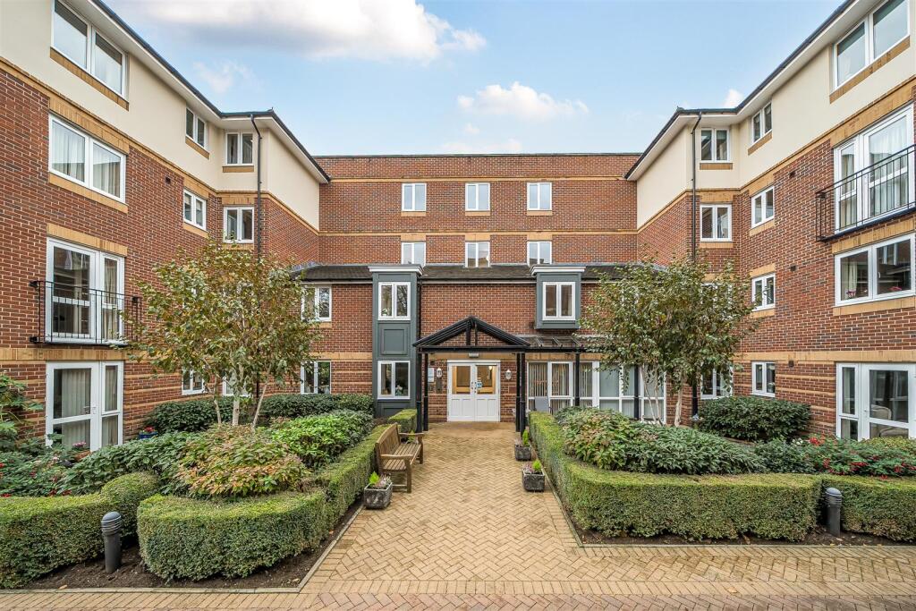 Main image of property: Middlemarch Lodge, Rickmansworth, Hertfordshire