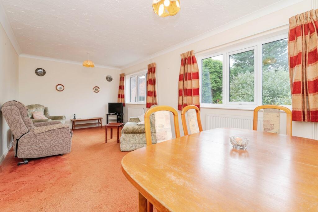 Olivia Close, Fakenham, Norfolk, NR21 photo 4