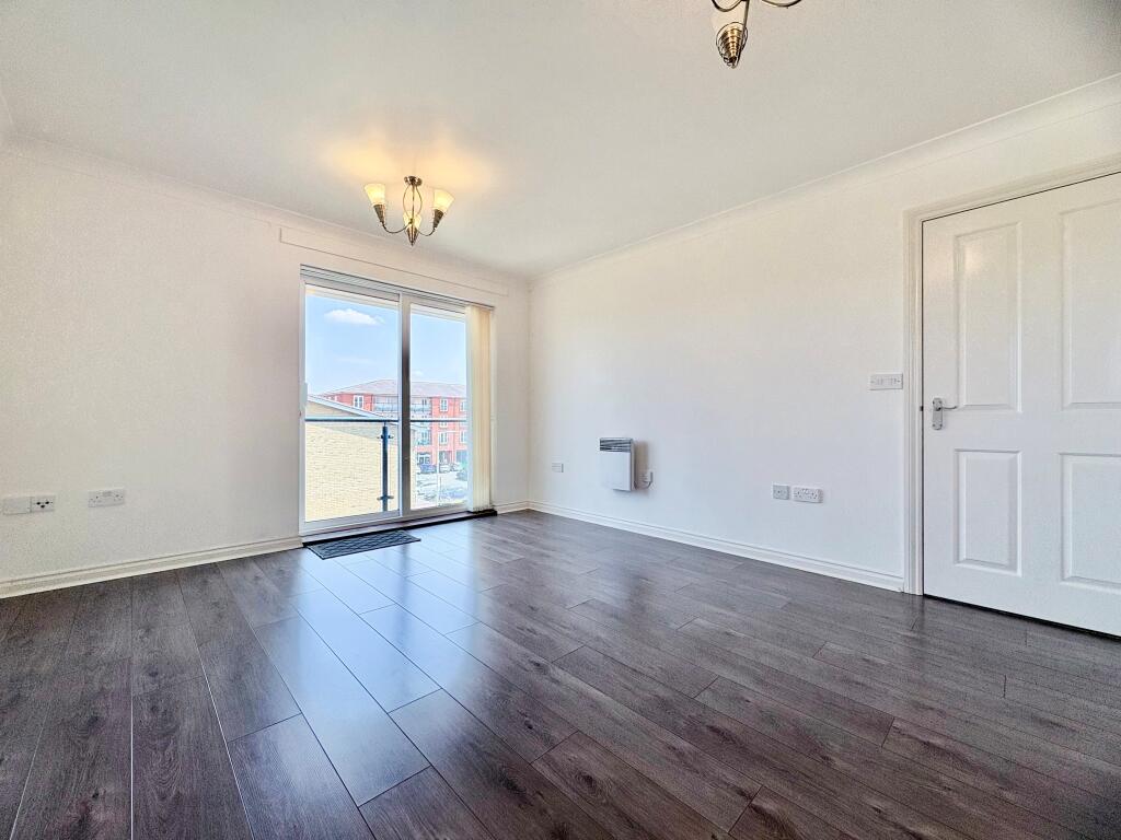 Taverners Way, HODDESDON - View 5