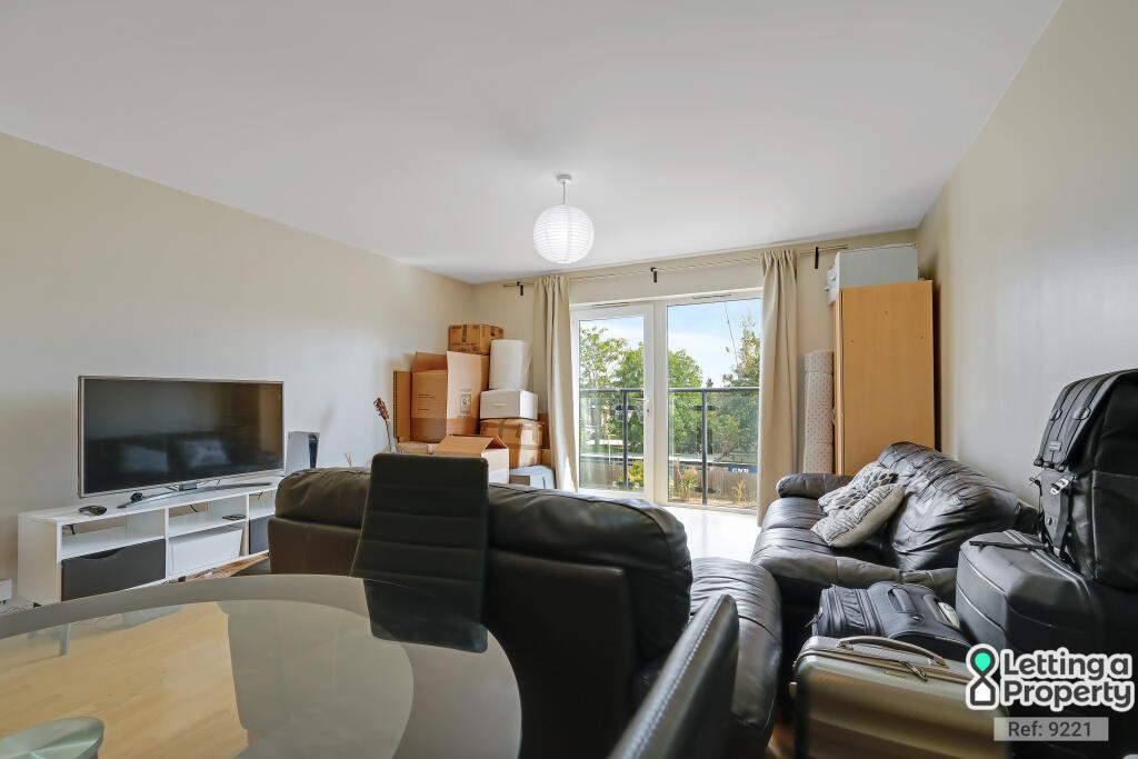 Apartment in London - View 5