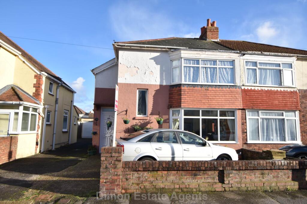 3-bed semi-detached on Pannall Road, Elson, Gosport, £275,000