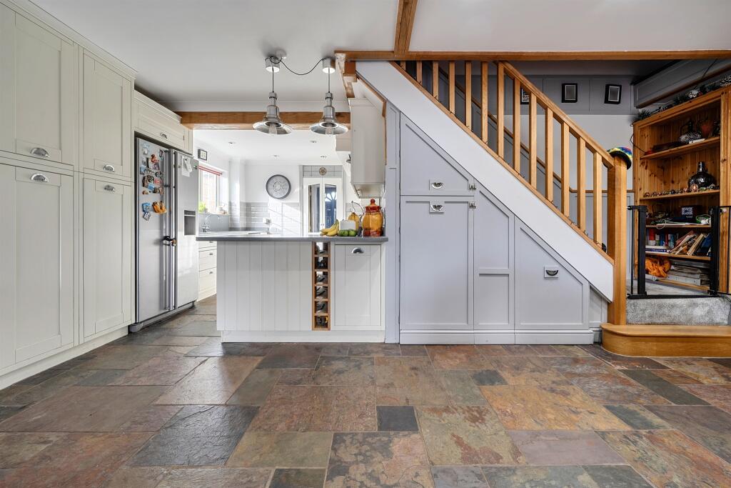 House in Maidenhead, Fishery - More