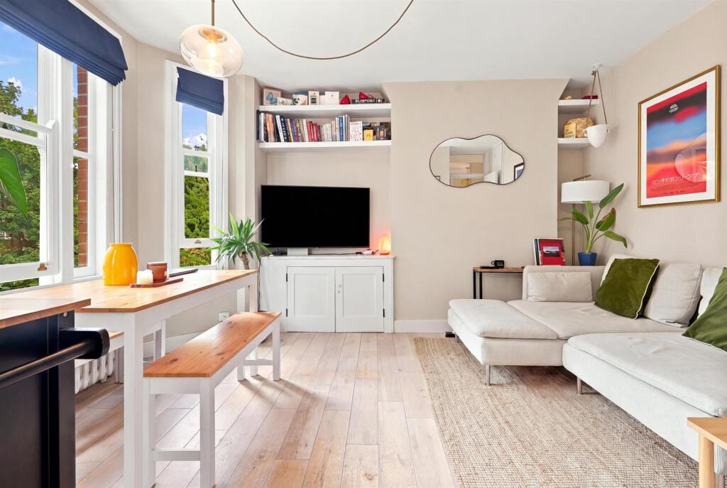 Apartment in London - View 5