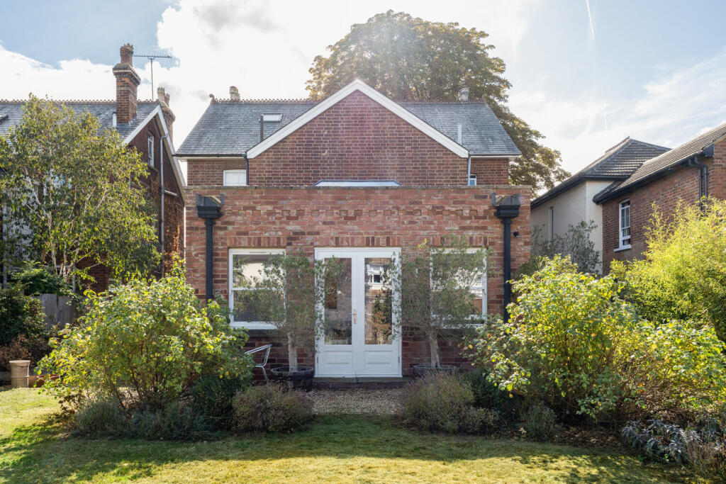 House in Guildford - View 5