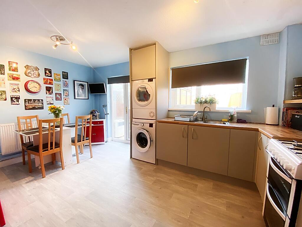 House in North Tyneside, Holystone - More
