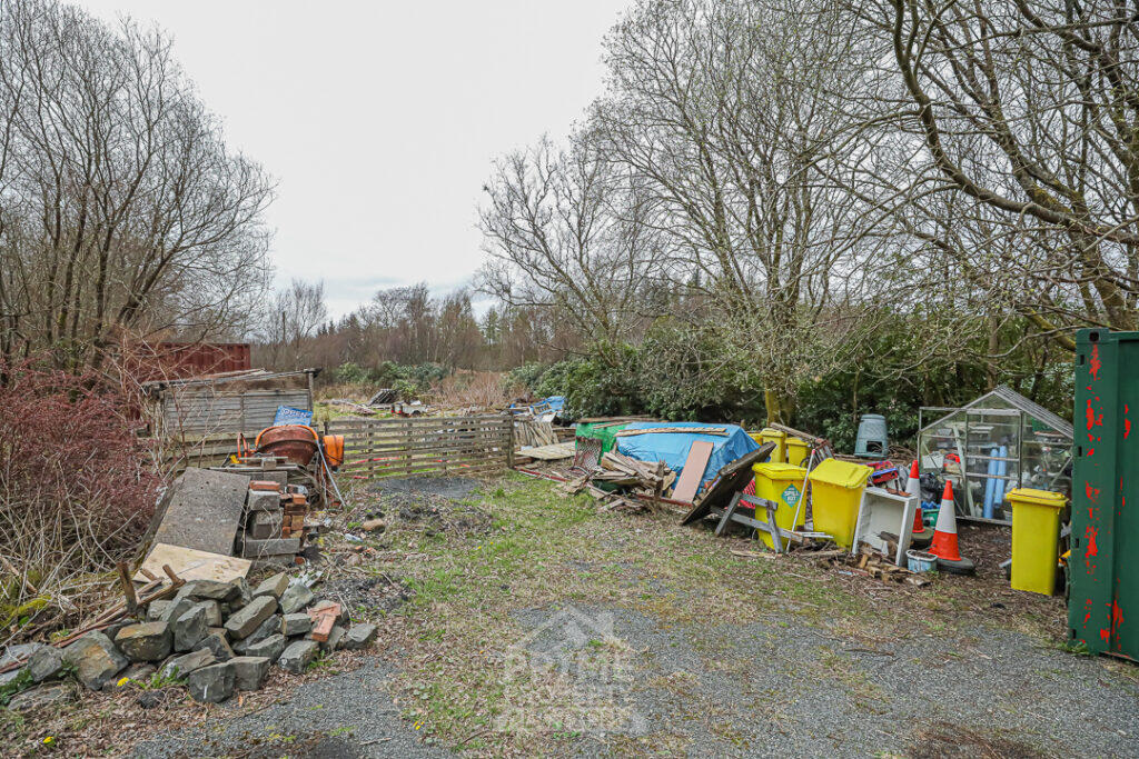 Main image of property: North To South Off The Green Kettle, Garelochhead, Helensburgh, G84 0EP