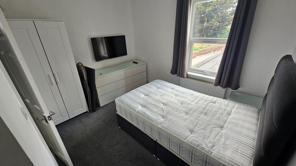 Main image of property: Wokingham Road, Reading