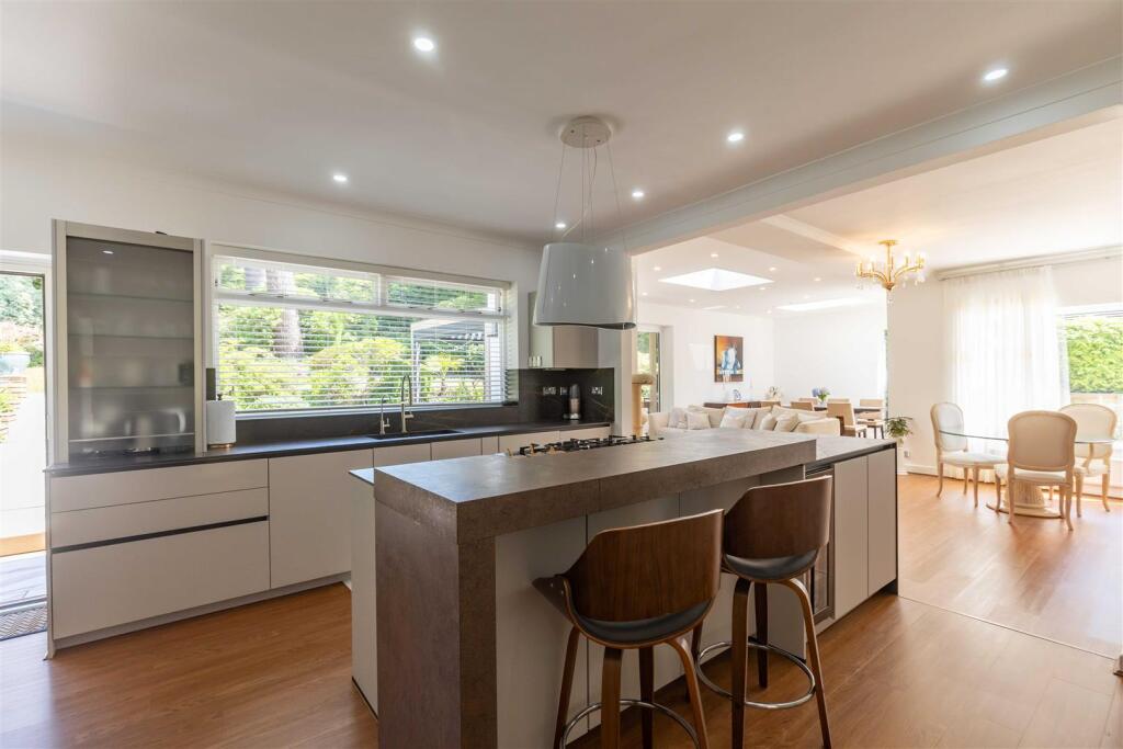 Buccleuch Road, Branksome Park photo 4