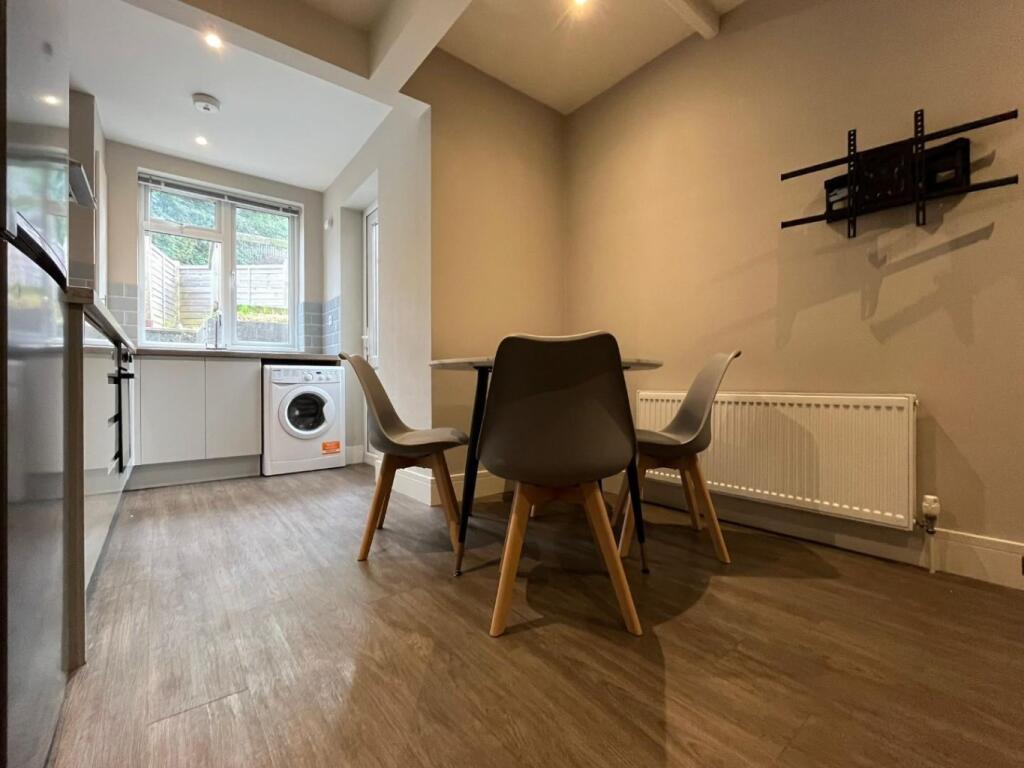 2 bedroom ground floor flat for rent