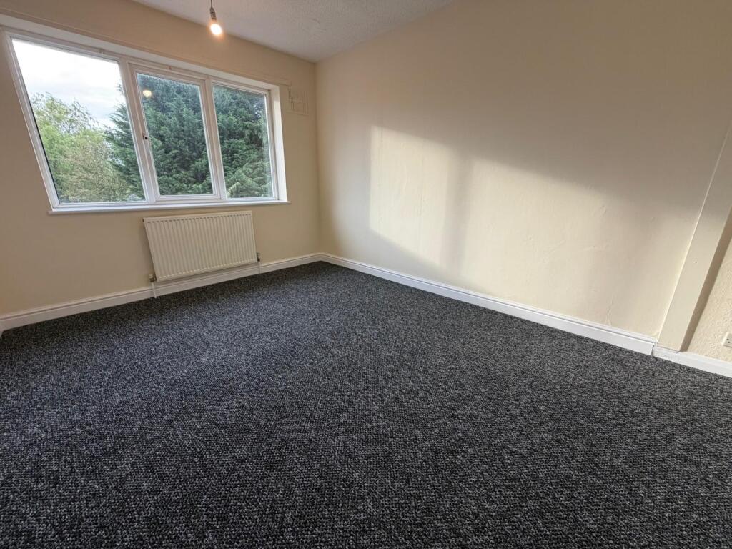 Moordown Avenue, SOLIHULL photo 4