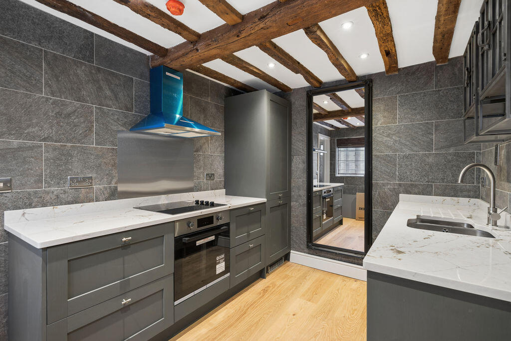 House in Marlow, Buckinghamshire - View 5