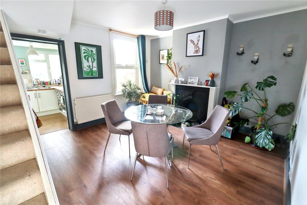 House in Bath - View 3