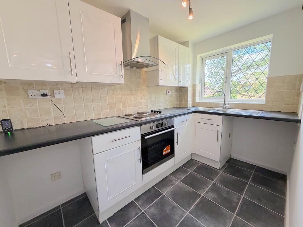 Sam Barber Court, Heath Hayes, Cannock, WS12 photo 4