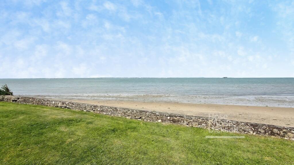 Puckpool Hill, Seaview, Isle of Wight photo 2