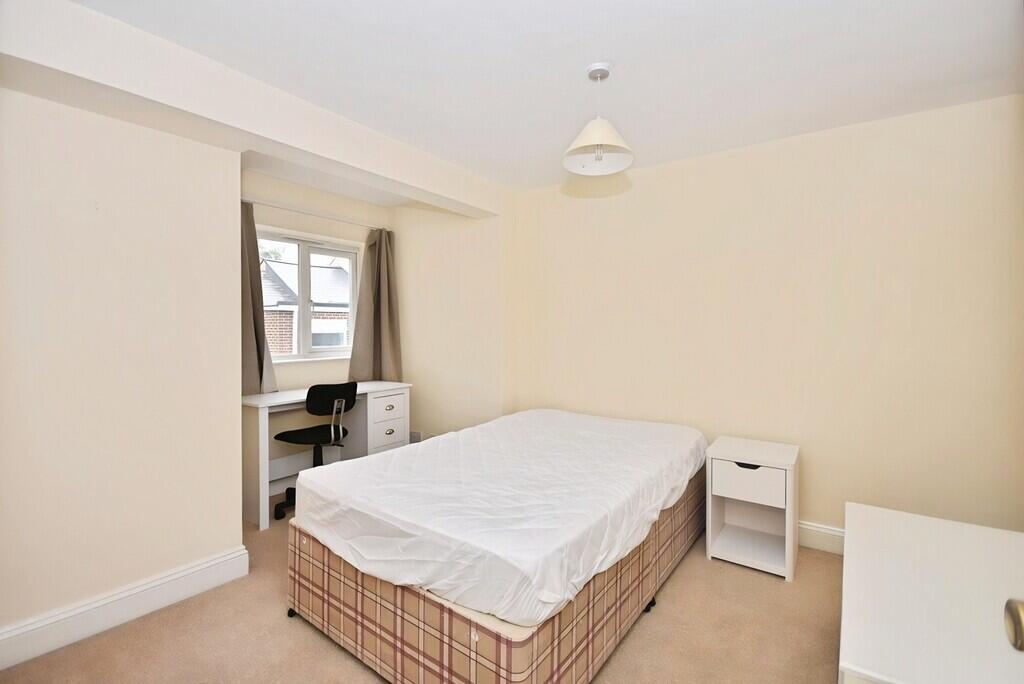 House in Exeter - View 4