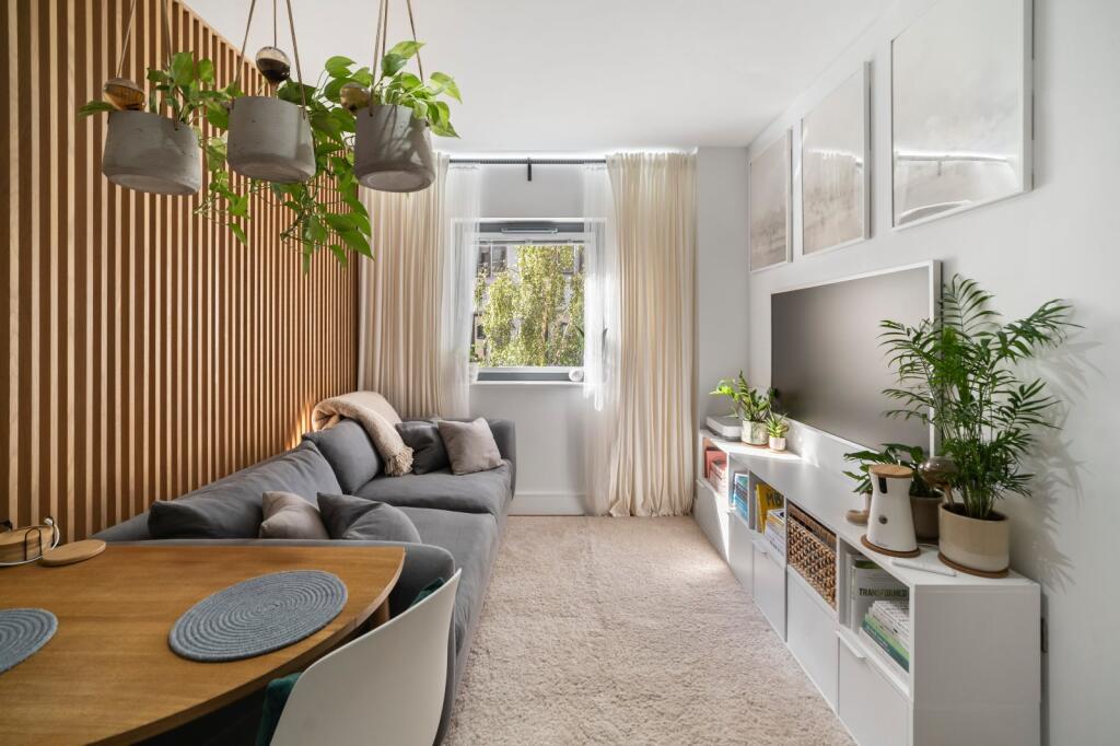 Apartment in London - View 2