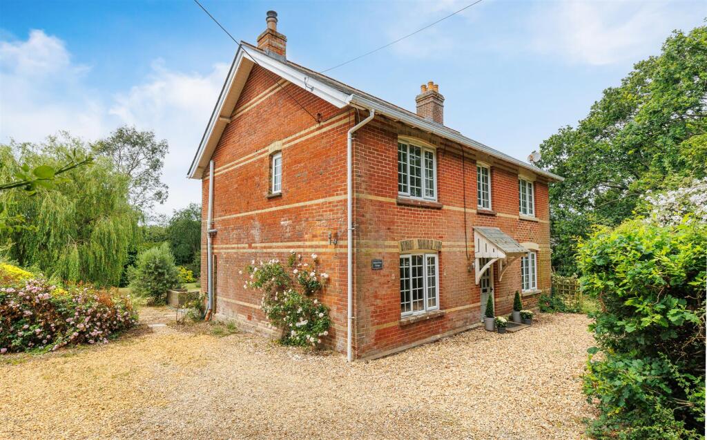 Main image of property: Nr Cowes, Isle of Wight