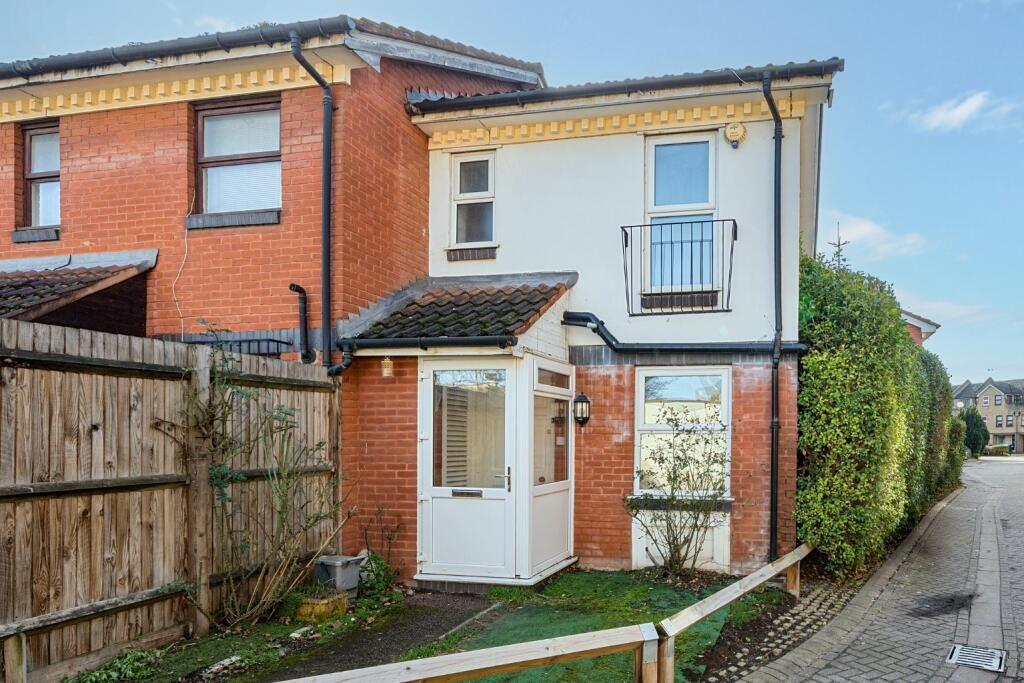 Main image of property: Greenland Mews, London, SE8