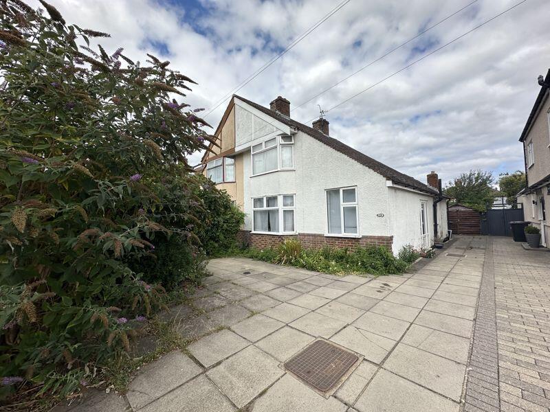 Main image of property: Mutton Lane, Potters Bar