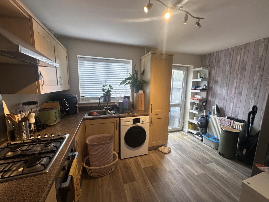 Danes Close, Grimsby, DN32 9AG photo 4