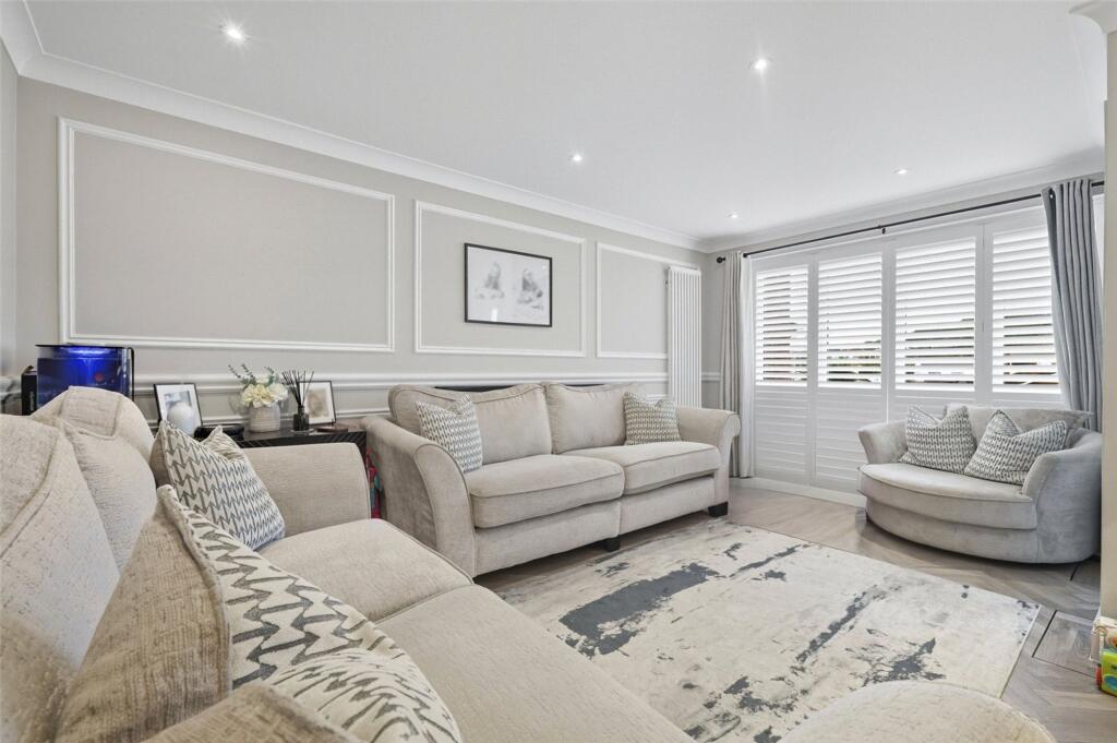 House in Basildon, Sunnymede, Billericay - View 2